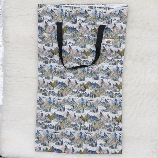 Maple Fluff Company Large Double-Pocket Hanging Wet Bag - Brand New