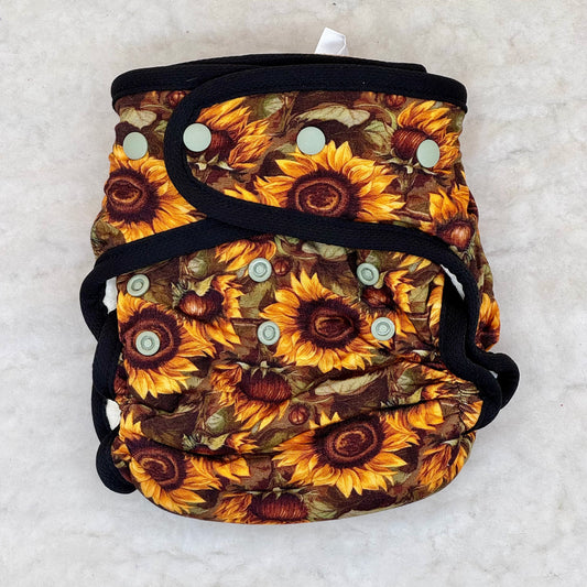 La La Booty Sunflower Fitted Diaper - New
